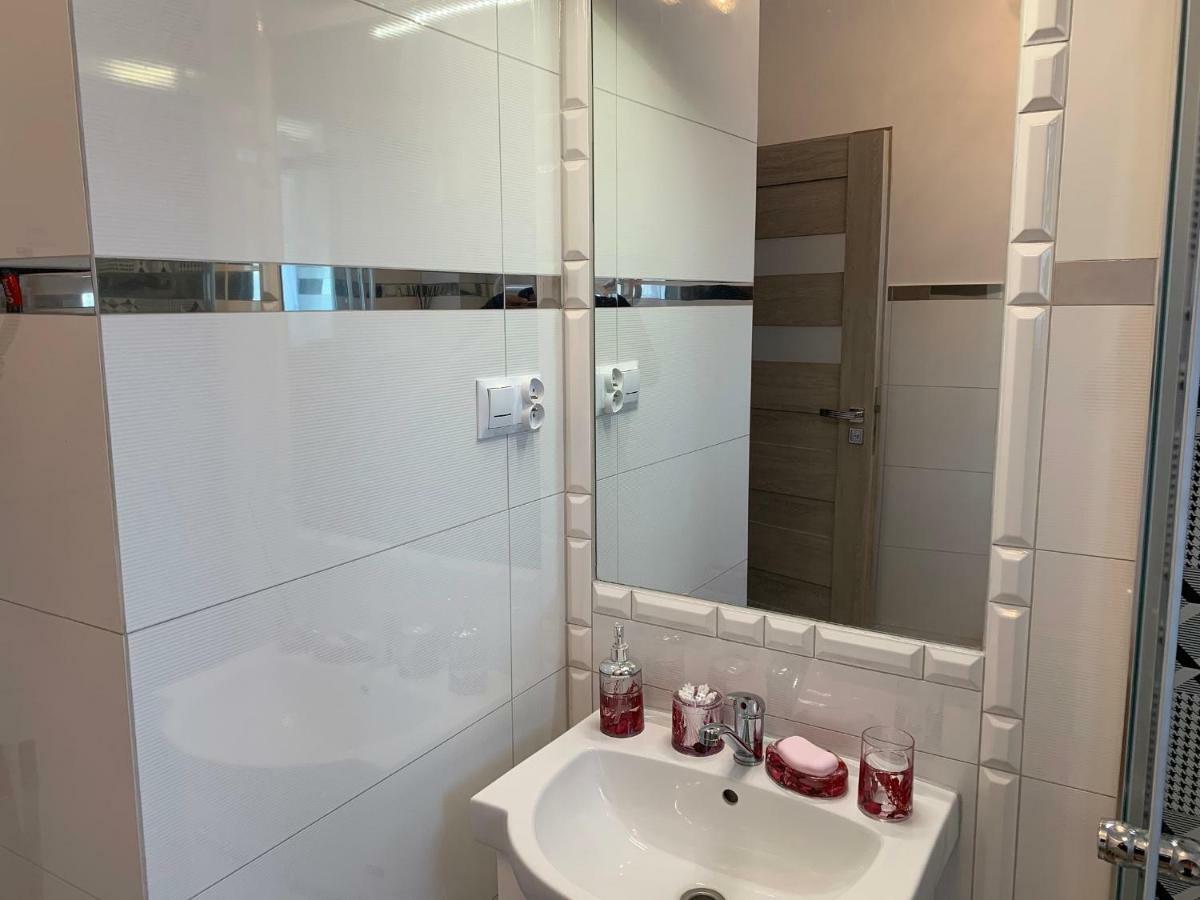 Apartament Bohaterów Westerplatte 20 Appartement Zielona Góra Buitenkant foto